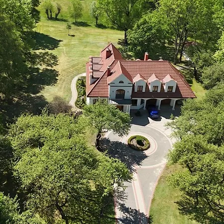 Villa Dwor Grabina Plock